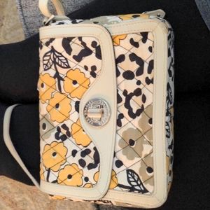 Vera Bradley small crossbody bag